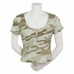 New βοΈ Derek-Heart Tops Juniors Derek Heart Fitted Baby Tee Henley - Green Camo π