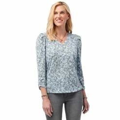 Best reviews of 🥰 Tops 👩 Womens Democracy 3/4 Puff Sleeve V-Neck 👕 Shirtail Hem Top 😍