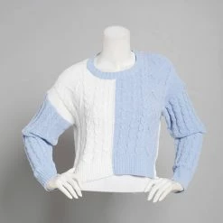 Outlet ✔️ Derek-Heart Sweaters & Cardigans Juniors Derek Heart Color Block Cable Split Sweater 😉